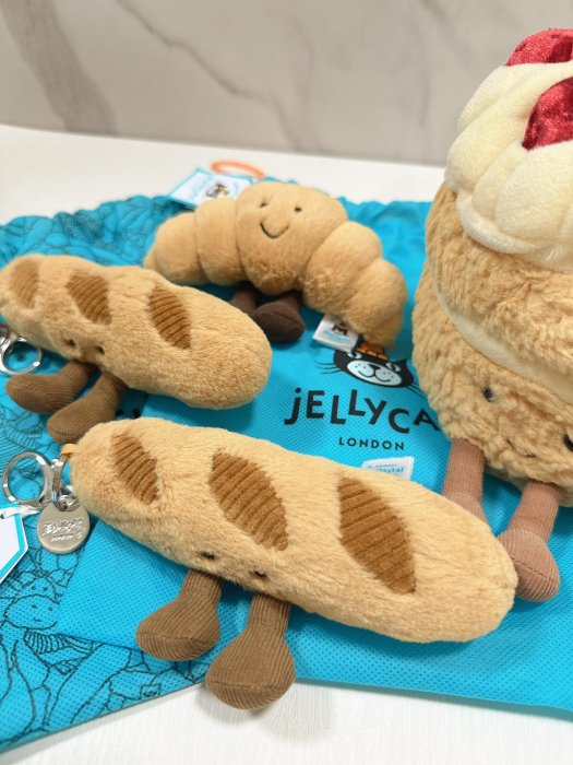 ＊日式雜貨館＊限量款 英國限定 新春系列 jelly cat 巧克力蛋糕+藍色禮盒套組 精緻禮盒組