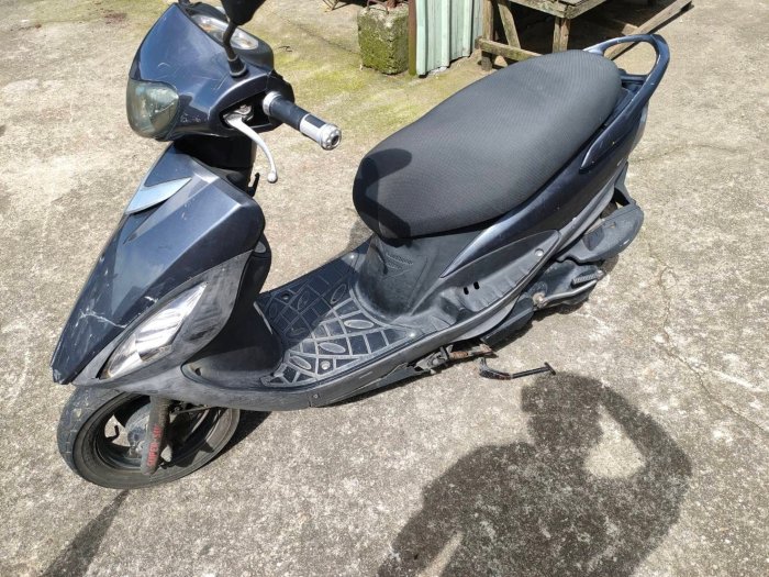 達成拍賣 台鈴 XR 125 CDI 整流器 油箱 鎖頭 後扶手 中柱組 煞車總泵 卡鉗 汽油泵浦 車台配線 方向燈