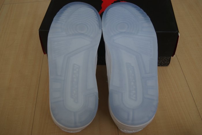 NIKE AIR JORDAN RETRO Pure White 全白喬丹三代爆裂紋籃球鞋老屁股