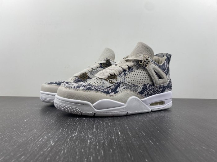 新款Air Jordan 4 Retro