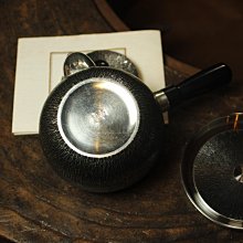 桑園の】美品!! 日本老字號本錫錫半厚胎409g 茶器組側把壺壺托未使用品