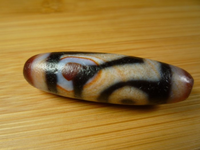 已售朱砂天珠【珠添神聖】4X1.2公分整顆布滿天然真硃砂的包漿老皮殼