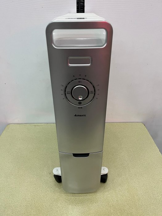 宏品全新二手傢俱電器 V4111412*艾美特葉片電暖器*電風扇 清淨機 電鍋 冰箱 洗衣機 分離變頻冷氣 中古傢俱 沙發 茶几 2手餐桌椅 電視櫃臺北臺中新竹
