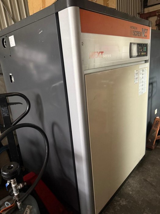 中古日立50HP變頻螺旋式空壓機