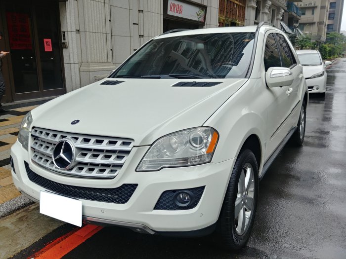 2011年ML350 4WD輕度越野沒問題 V6擁有272匹馬力  推推