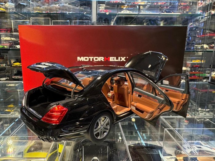 吉華@ 1/18 MotorHelix Mercedes-Benz S-Class S600L W221 Black