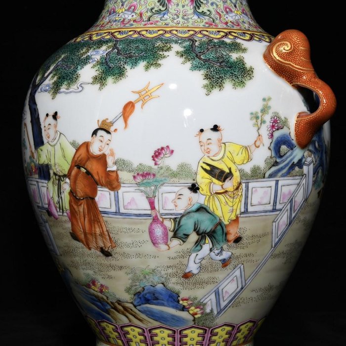 可議價清乾隆粉彩嬰戲圖象耳瓶，高29cm直徑22cm，編號4628067官窯、民