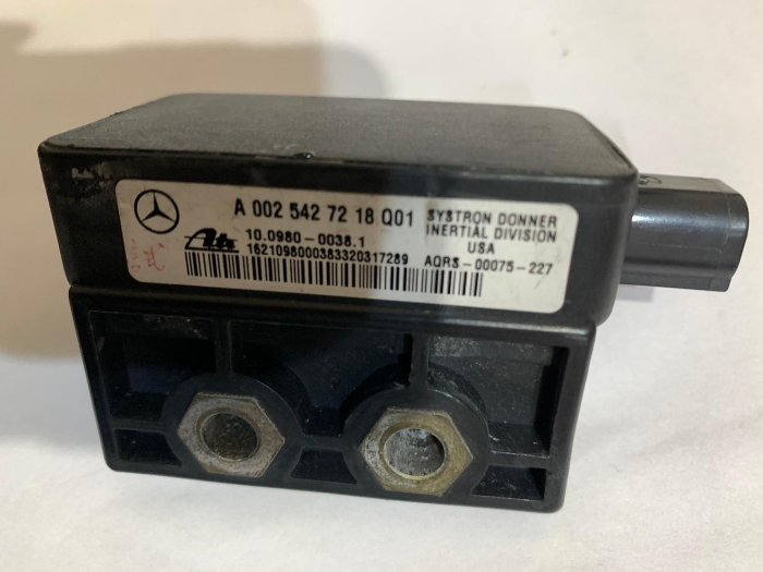 BENZ 賓士 W203 YAW RATE 偏航感應器 ESP 搖擺感知器 A0025427218Q01