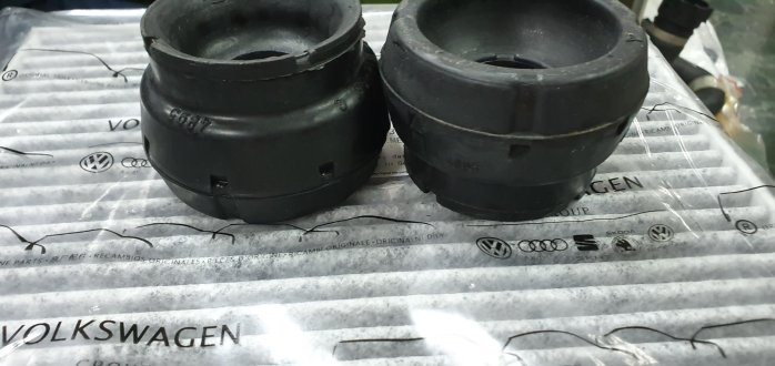 VW AUDI A1 POLO GOLF4 A3 TT  FABIA Rapid LUPO 前避震器上座 原廠件 歐洲產