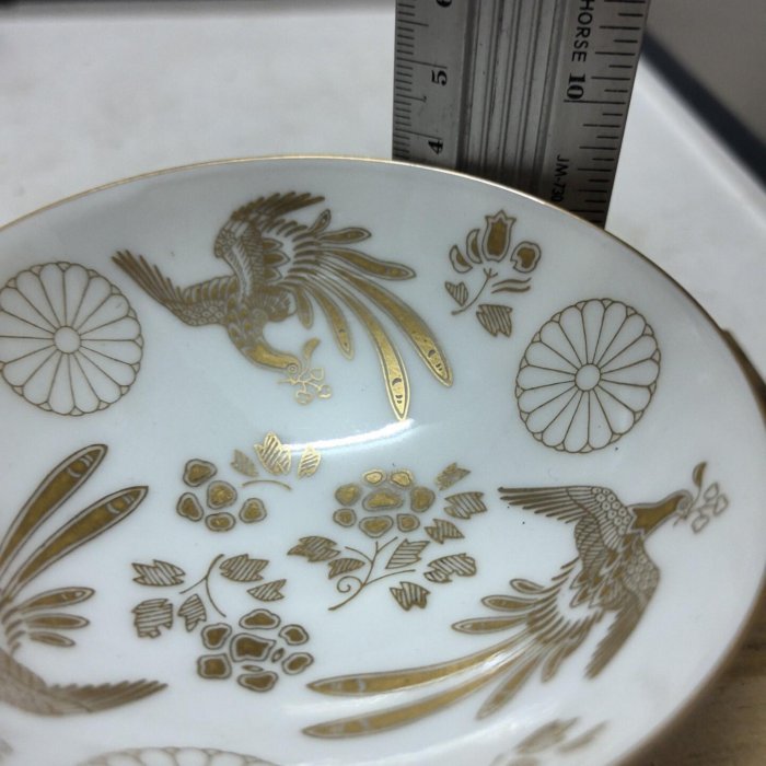 日本回流明治古董皇室御賜御用訂制瓷器十六瓣八重表菊紋白瓷描金鳳凰茶