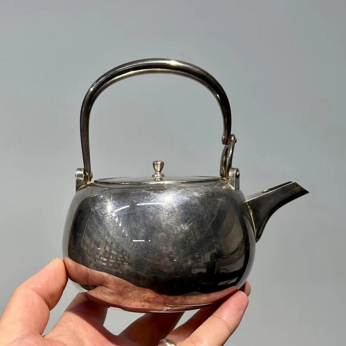 特惠、誠購可議價』日本老銀壺明治時期金龍堂主松尾忠久作純銀壺高13cm