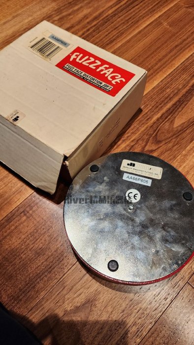 Fuzz Face 90年代美產NKT275 音色優良功能正常帶原盒【River精品樂器店