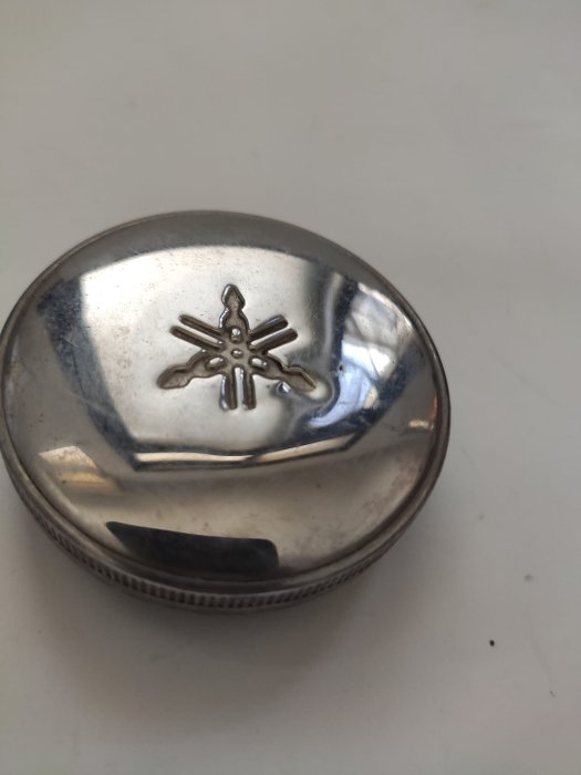 YAMAHA 山葉正廠二手品 三音叉 老油箱 油箱蓋