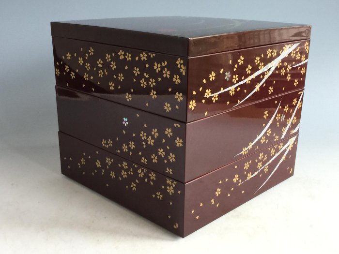 本齋】一元起標每週三結標~~日本漆藝內朱塗櫻花金蒔繪合成漆器三段重箱