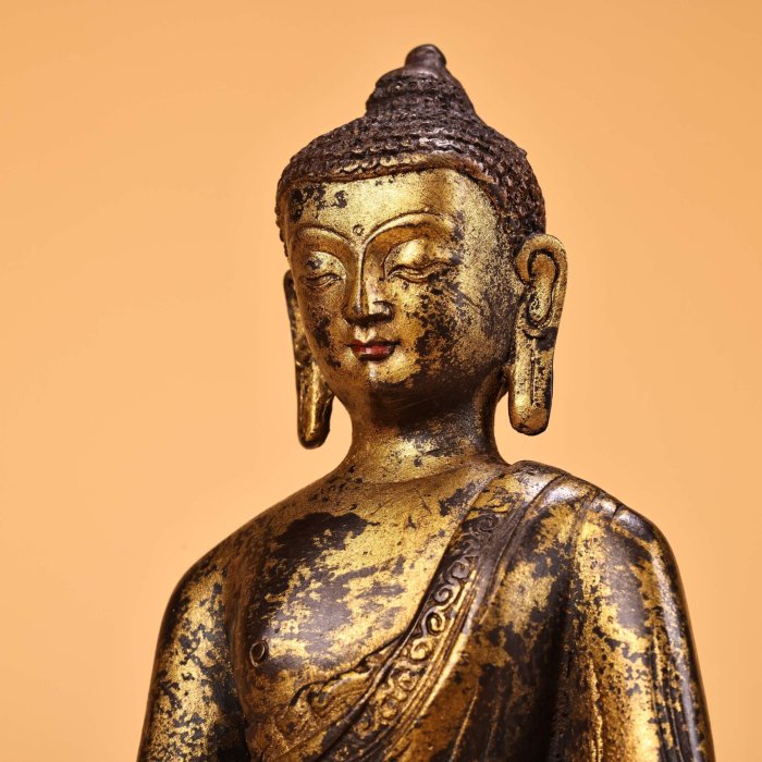 旧蔵 清 純銅 全銅 高浮彫鏨刻泥金 無量壽仏 仏像 奉納されていた 供養