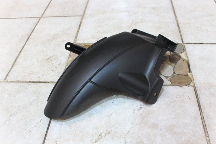 【翰翰二輪】舊款雷霆 舊雷霆150 彎道情人 後內土除 短版後土除 後輪上蓋 短土除 專業手工切割 無毛邊 高品質