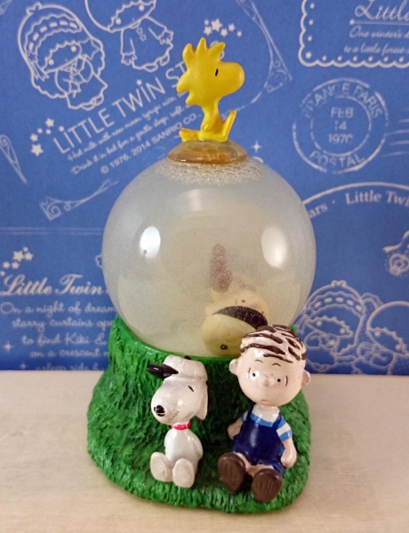 【震撼精品百貨】史奴比Peanuts Snoopy ~擺飾 水晶球 查理
