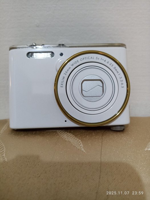 Casio EX-JE10