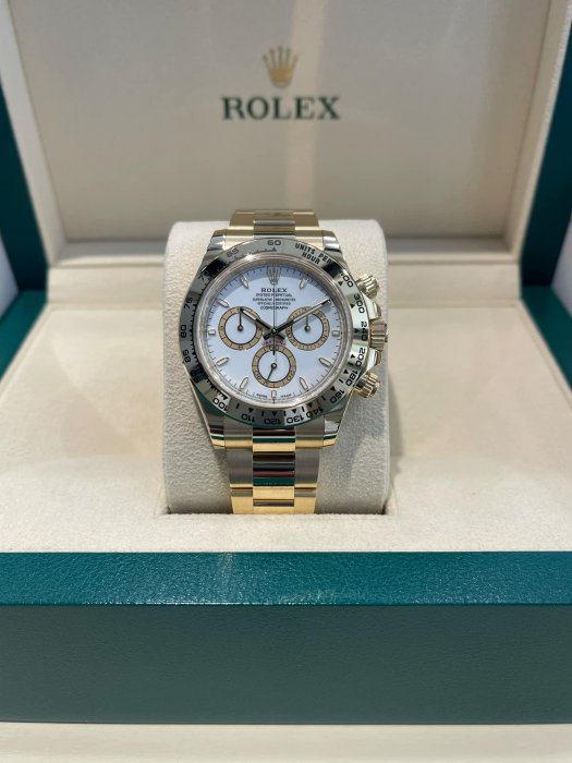 ROLEX  勞力士  COSMOGRAPH DAYTONA  迪通拿 126508-0001 18K黃金 全金款迪通拿 沉穩手感 白色錶面