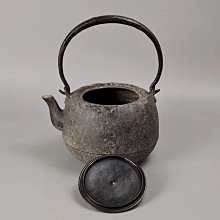 委託HK◇初代宮崎寒雉（古寒雉） 菊桐地紋小丸釜 西村