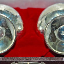 日本銀製銀杯一對純手工槌目杯內有鍍金的銀盃底落有銀製星號內有S 落款