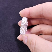 二手】臺工供白豪七眼天珠尺寸：29*11左瑪瑙材質優秀顏色也特別