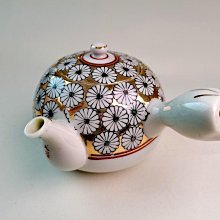 九谷燒酒壺 置物 茶道具 京燒 九谷燒傳統茶壺，300cc標準容量，全新未使用，嚴選推薦九谷壺茶具九谷
