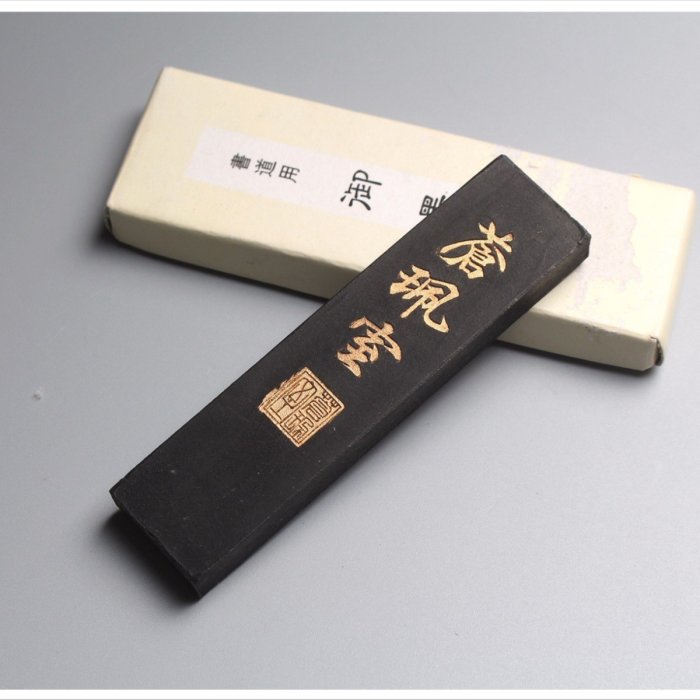 中国墨人形　人形墨　古墨　置物 2-24423)中国墨『蒼珮室』重量154.4g 徽州胡開文製 人形墨 書