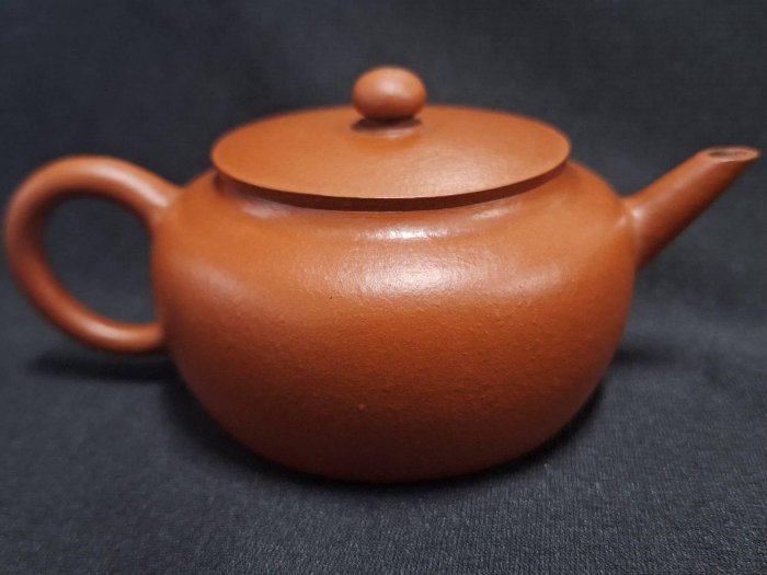 乾隆年製　朱泥茶壺 清雍正/乾隆朱泥壺｜2023夏季- 帝圖拍賣- 領銜全台書畫文物類第