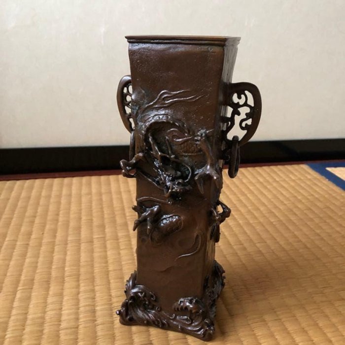 蠟型　青銅製　角型　瑞龍文　花瓶　二上元威　氏作 蠟型青銅製角型瑞龍紋花瓶二上元威氏作| Yahoo拍賣