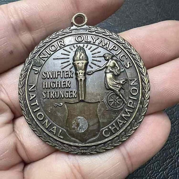 #紀念章美國青少年奧運會獎牌紀念章徽章牌子古玩老物