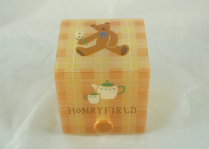 【震撼精品百貨】HONEY FIELD 熊~塑膠置物盒『格紋』