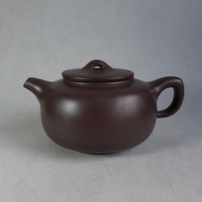 宜興紫砂一廠白標壺（1983-87年）紫泥.底款國珍製陶.200cc漂亮完美