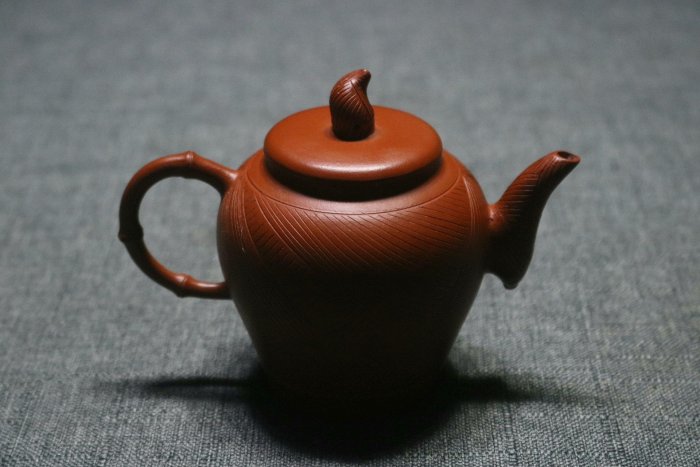 摹清光緒寶字龍印款小紅泥竹筍壺90年代紫砂一廠生產摹古紫砂茶器