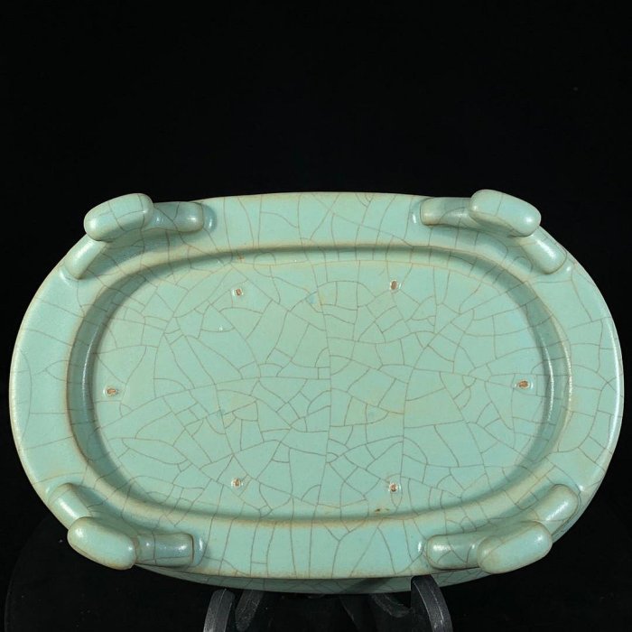 宋汝窯天青釉水仙盆，高7釐米，直徑23釐米.2004858 建窯瓷器官窯