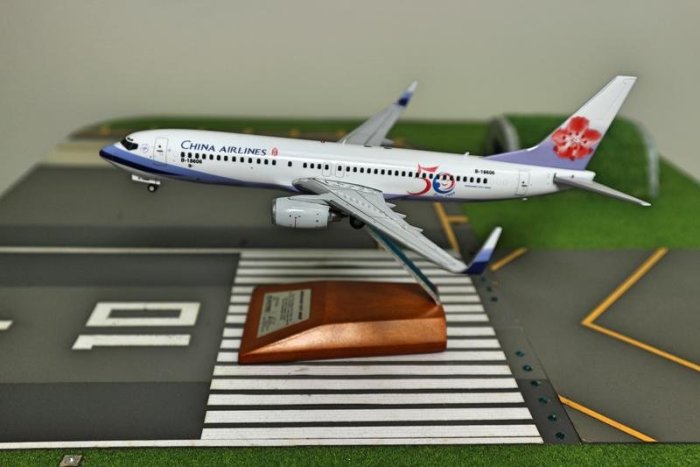 アルバトロス 1/200 CHINA AIRLINES B737-800 完成品 華航737 1/200的