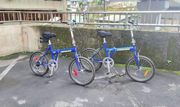 二手~STEPDRAGON史特龍 20吋 6段轉把變速 摺疊腳踏車 自行車 小折 單車 (寶藍色)~功能正常