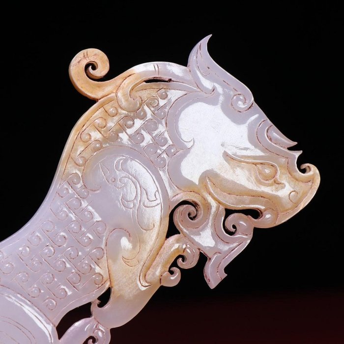 臻品旧藏，灰皮沁和田白玉虎佩包浆厚重沁色入骨，工艺精湛，犀利民藏绝