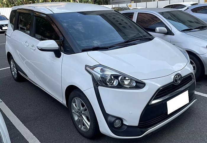 【RLin嚴選車庫】2019款 Toyota Sienta 白色 售價22萬8