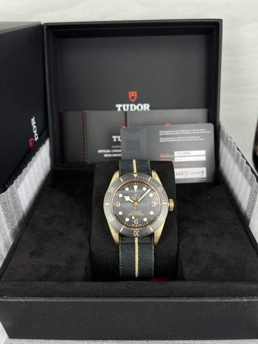 Tudor 帝舵 Black Bay碧灣系列 Bronze 青銅材質潛水錶 43mm m79250ba-0002