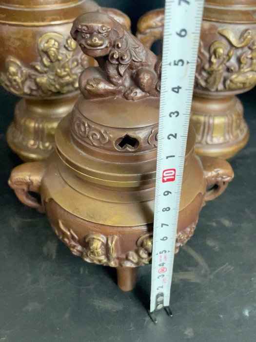 日本回流銅器【宗甫】底款五供鑄銅浮雕紋香爐燭臺花觚尺寸大份量厚重品