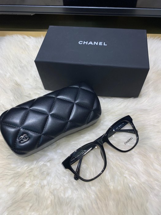 翡翠王.一元起標 全新CHANEL 香奈兒 黑框平光眼鏡  附送盒子 標多少賣多少  保真假貨包退