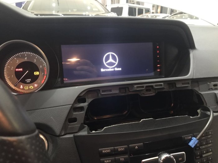 賓士Benz 11~14年W204 C250 C200 C180 Android安卓版8.8吋螢幕主機 導航/USB