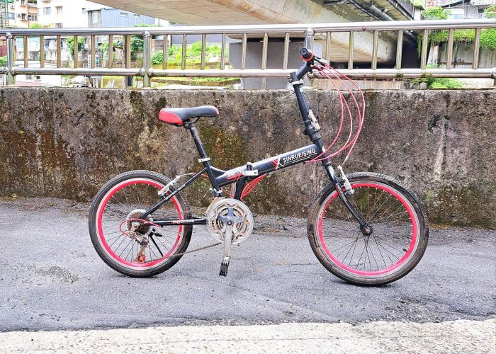 二手~SINRUEISING 20吋24速 轉把變速折疊車 小折車 腳踏車 單車 自行車 卡打車#~功能正常
