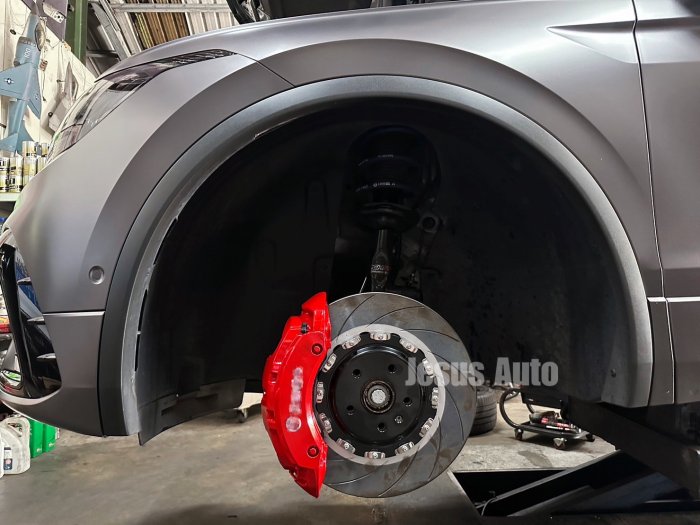 VW Tiguan 19寸 前21z 大六卡鉗 搭配380雙片式浮動碟 後大四 搭配380雙片式碟盤 對應電子手煞車