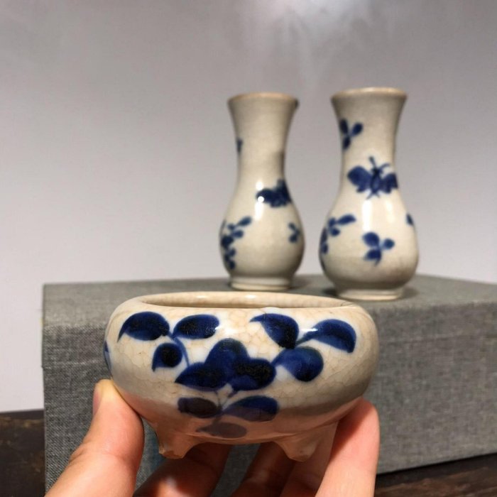 2a05df81-4589-4533-93a3-