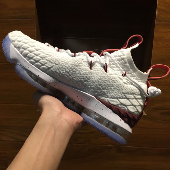 lebron 15 white rose