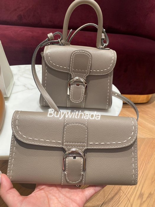 大人気！【DELVAUX】Brillant Long Wallet Chain Surpique Delvaux Brillant Long Wallet Chain 2022 - Stylish and