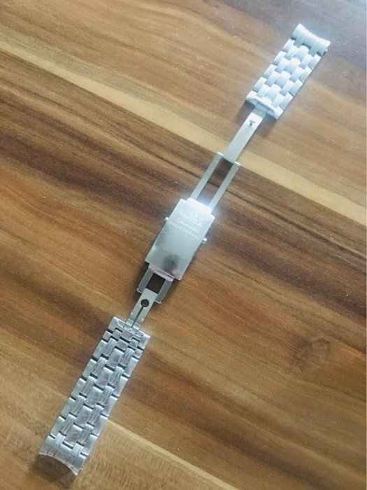 二手 9成新 omega 原裝超霸 speedmaster 鋼帶 海馬也適用 專櫃全新定價一條40000