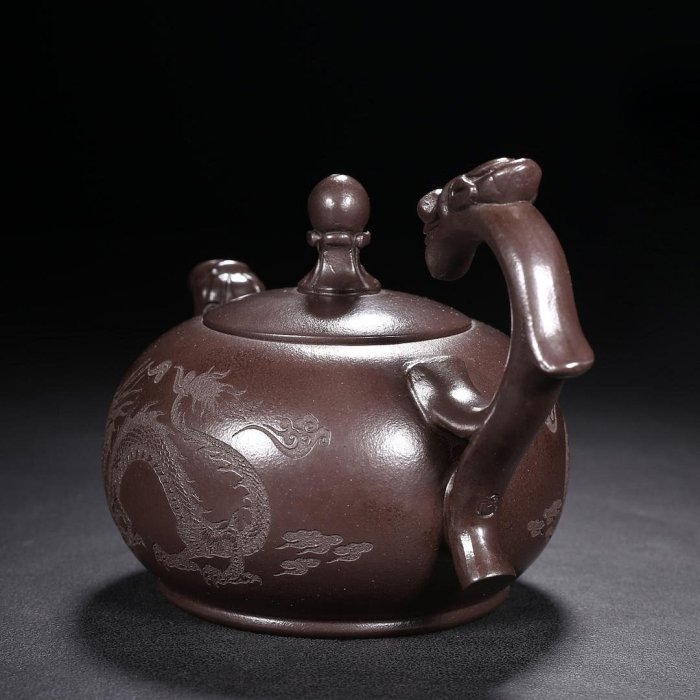 紫砂壺品名：龍鳳呈祥底款：徐漢棠品尺寸：1510cm容量：260cc紫砂分類